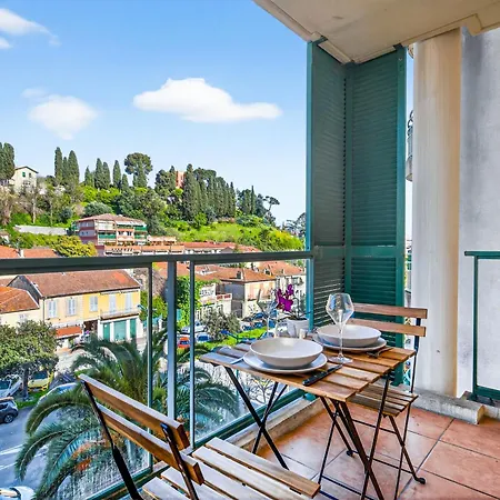 Dans Le Centre De Avec Balcon Et Clim * Μεντόν